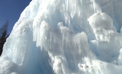 УРАЛ: Ледяной фонтан в НП «Зюраткуль»